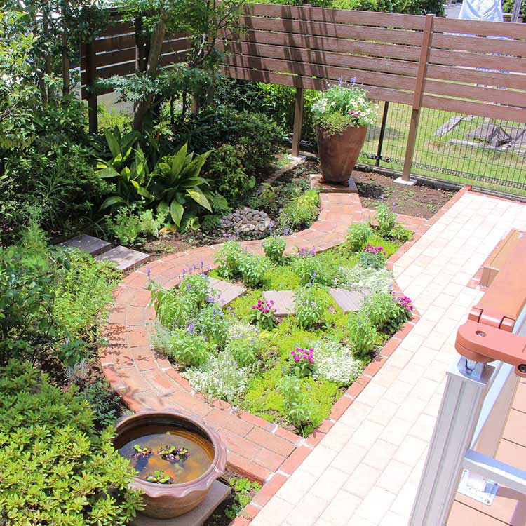 お庭と外構のデザイン リフォームの施工事例公開 グリーンケア