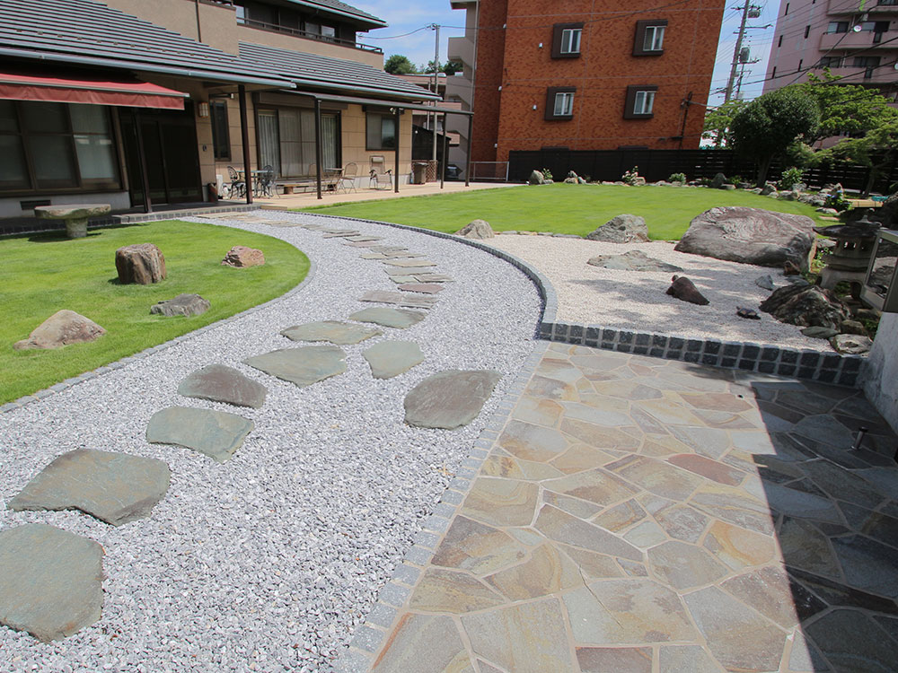 石を活かした和庭のリフォーム 施工事例 グリーンケア お庭のデザイン リフォーム
