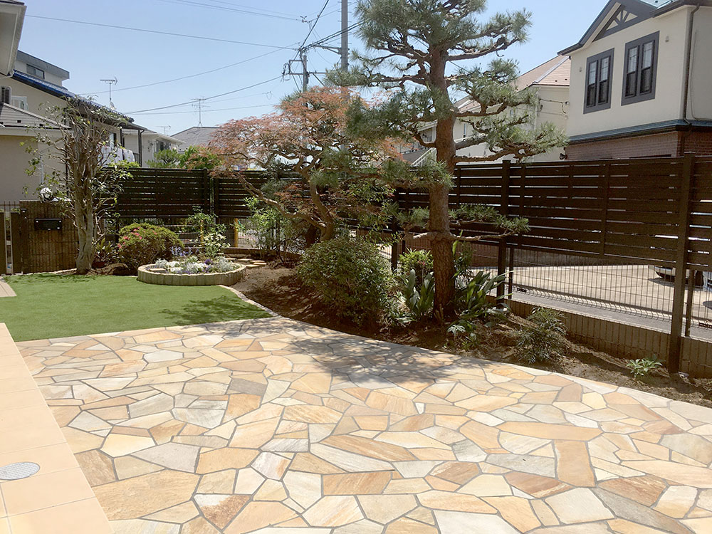 雑草対策をおしゃれに 失敗しがちな方法と６つのポイント お庭のデザイン 施工 グリーンケア